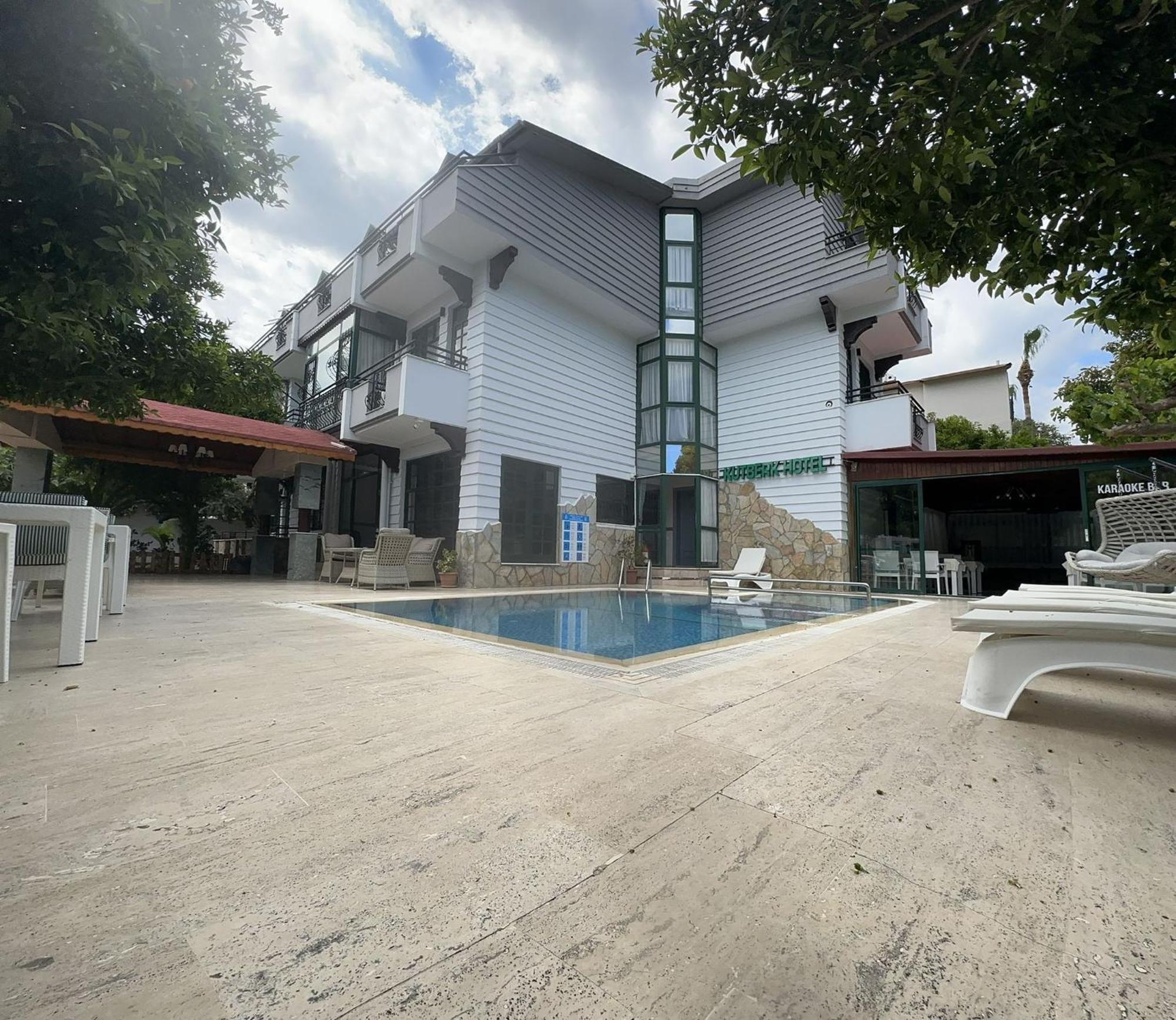 Kutberk Hotel Kemer Exterior photo